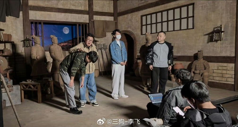 是小佣诶 