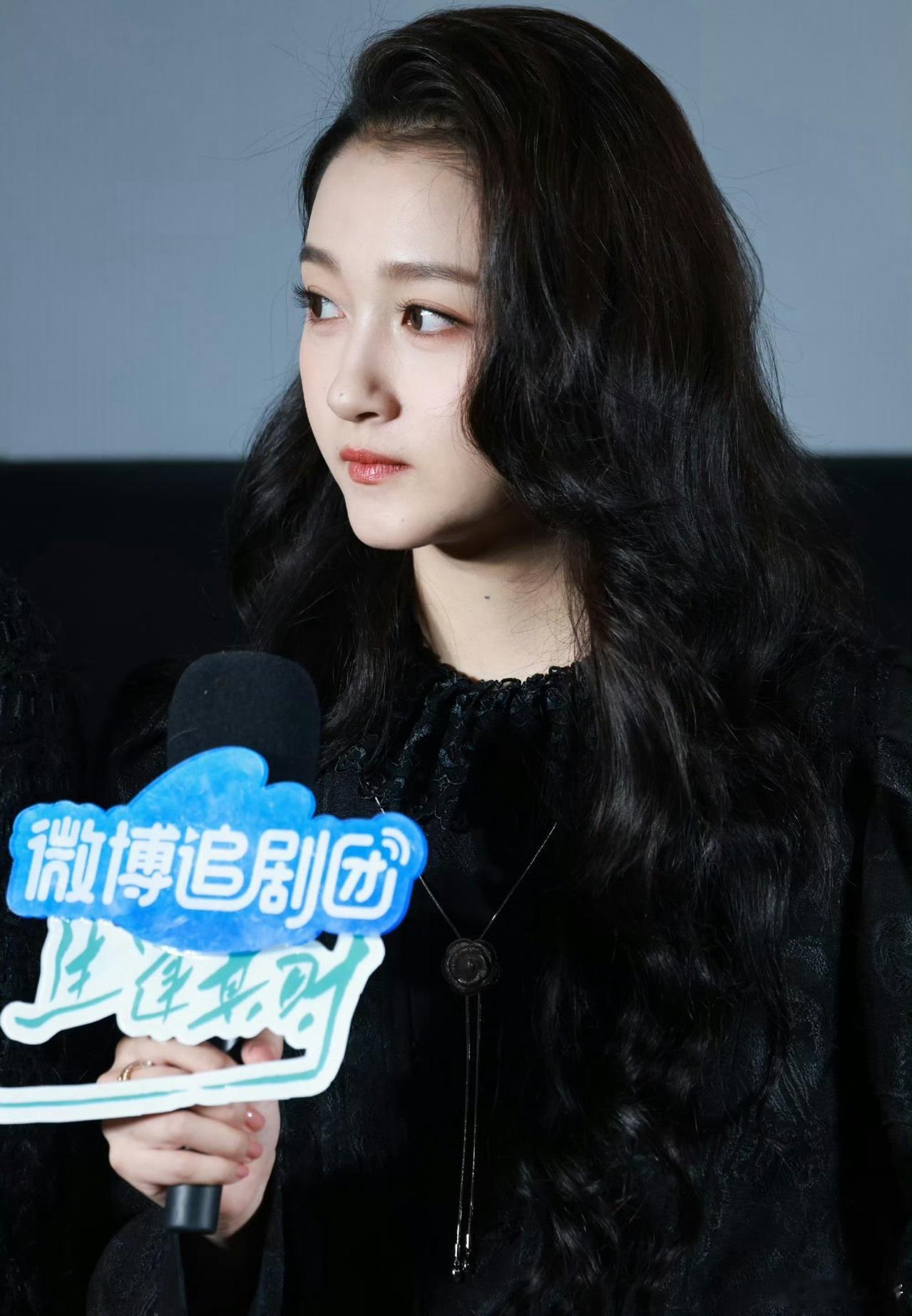 也没人告诉我关晓彤唱歌这么好听啊 关晓彤一开口我就惊了！《回到夏天》清唱好有感染