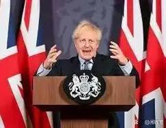 英国首相一句话，直接扔向了全世界。他说，中国，是世界三大强国之一。这话不是私下说