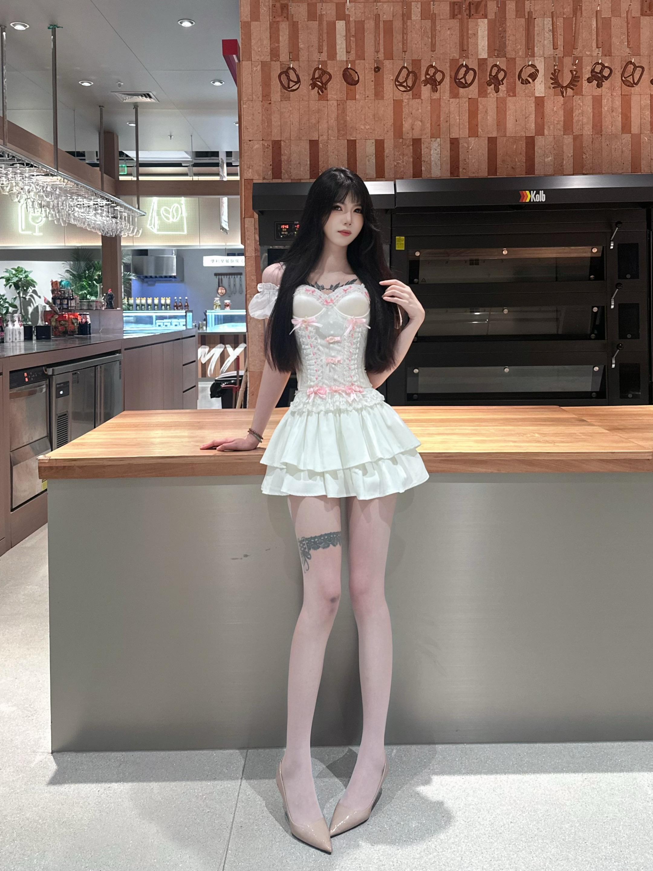 ⑉ > ᴗ < ⑉。