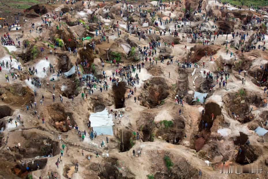 刚果民主共和国东部钶钶矿坍塌造成200多人死亡

刚果（金）东部鲁巴亚钶钽矿区发