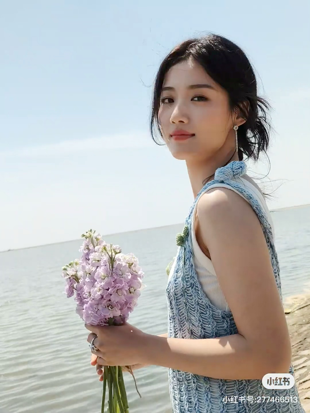 卢昱晓  🌷卢昱晓五福临门🌷卢昱晓康宁 山野烂漫，你是藏在云层中的月亮