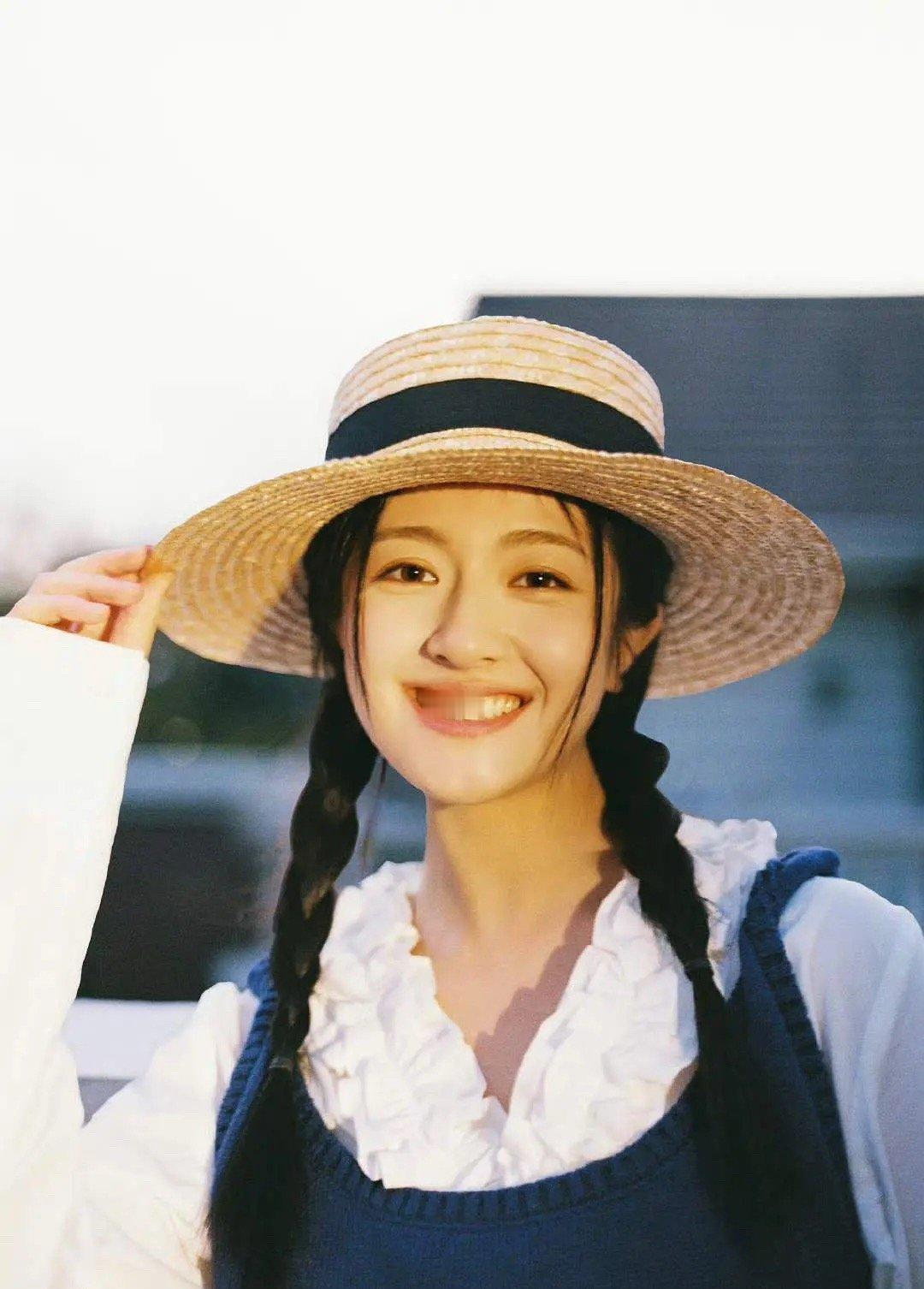 李兰迪的风格真的是越来越适合她了，太美了 