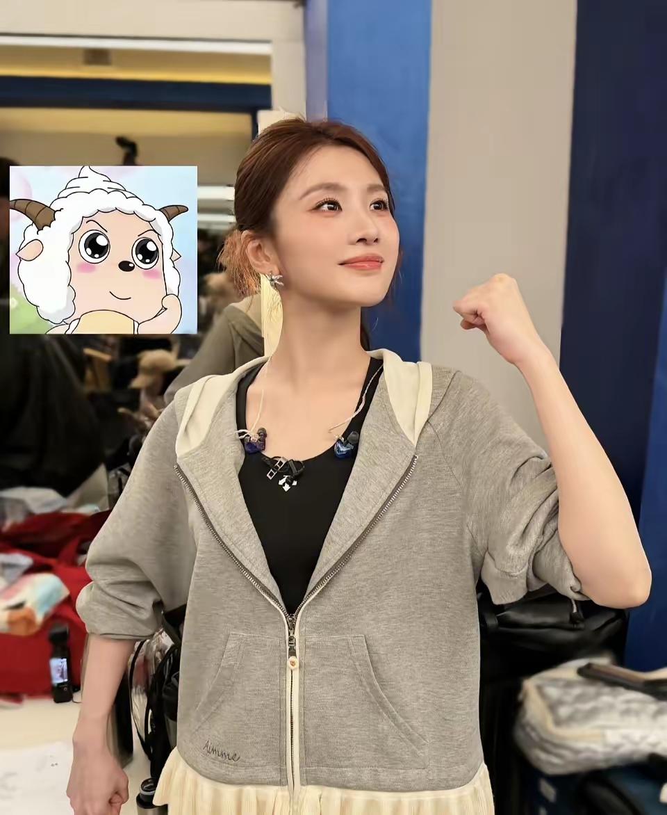 但张慧雯仍在节目中，没法说什么，且以她一向招黑的体质，发声也没用。
这姑娘被骂多