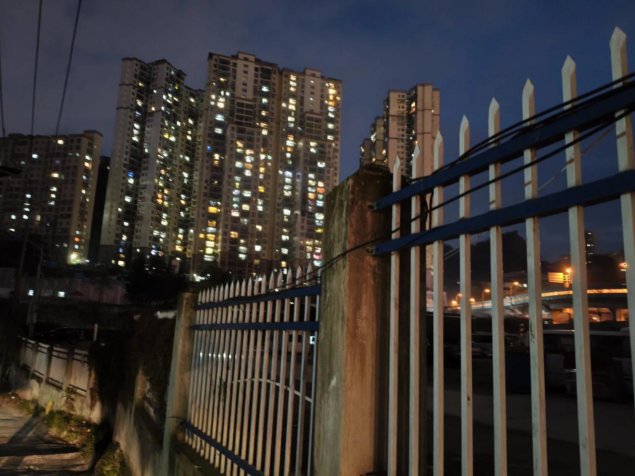 我买了套房子，120万，房子大涨，我240卖了。现在房子大跌，我60万又买回来？