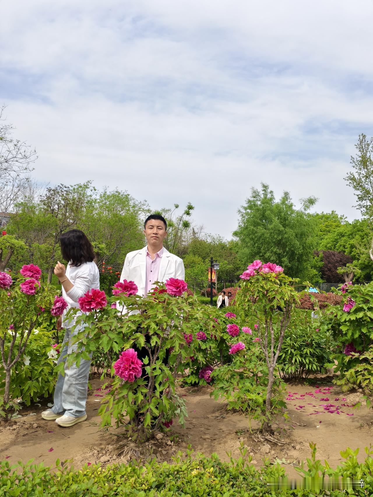 花美花香迷人醉
