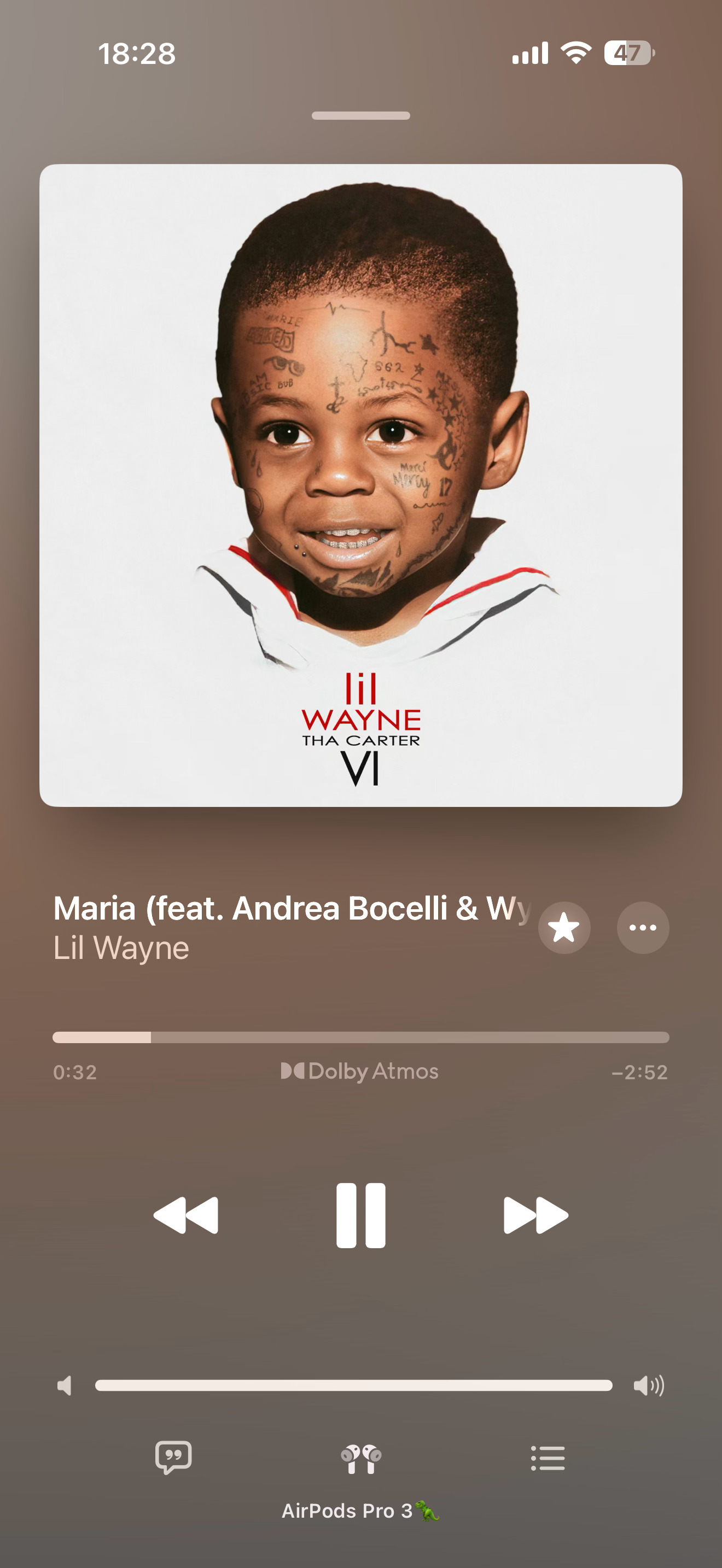 『Maria』🙏🏻画面中 一位穿着礼服的男高音站在教堂里⛪️，Lil Way
