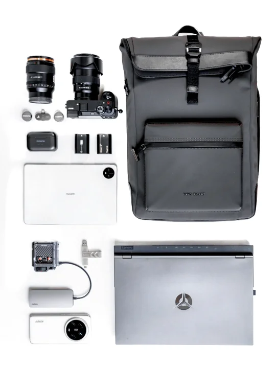 翻包EDC｜摄影师出门干活必带装备清单