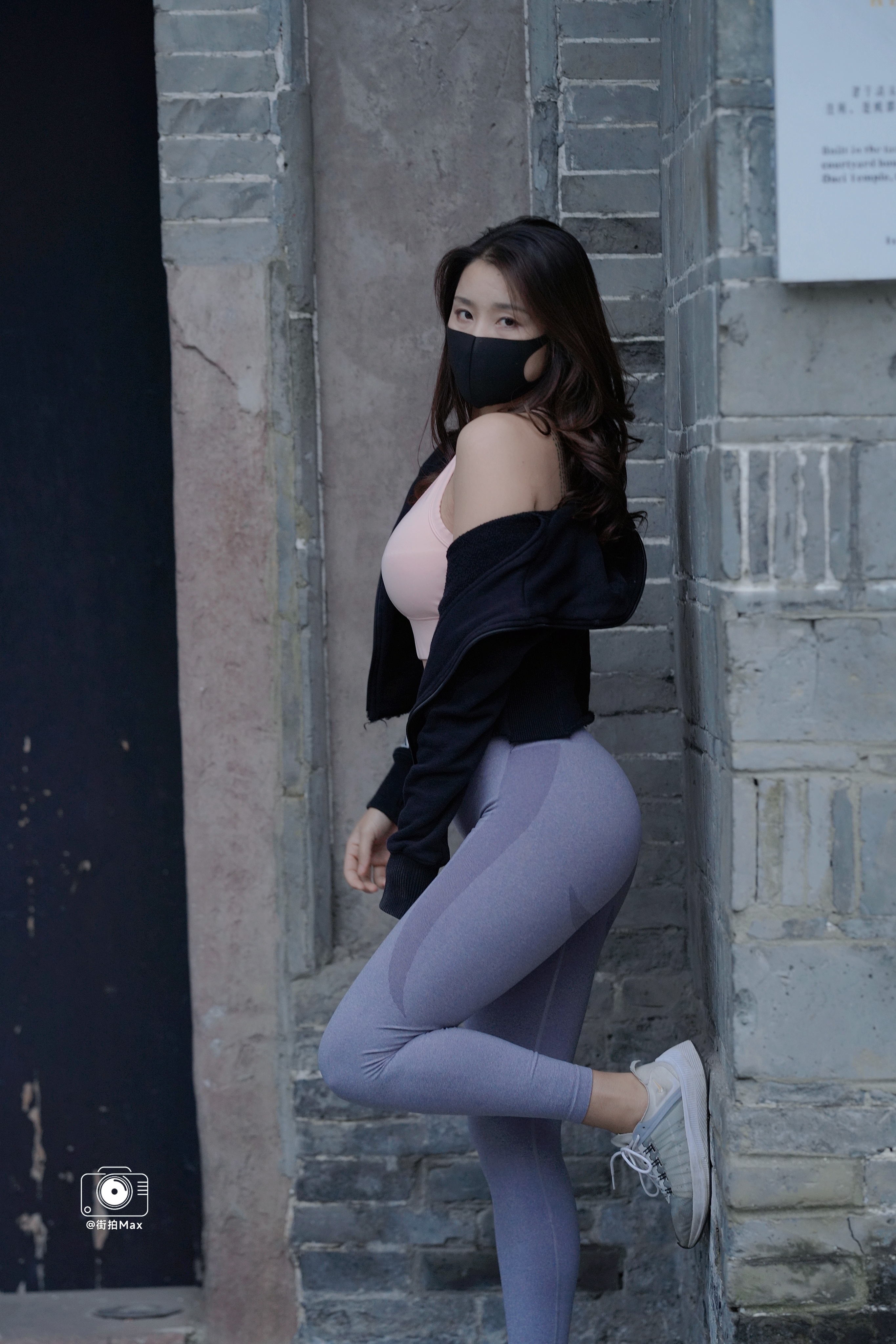 街拍[超话]  一切安好，便是晴天！晚安 街拍  [吃瓜][吃瓜][吃瓜] 