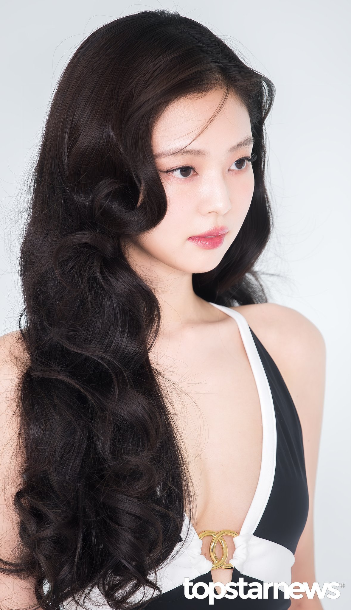 Jennie x Chanel请欣赏美貌