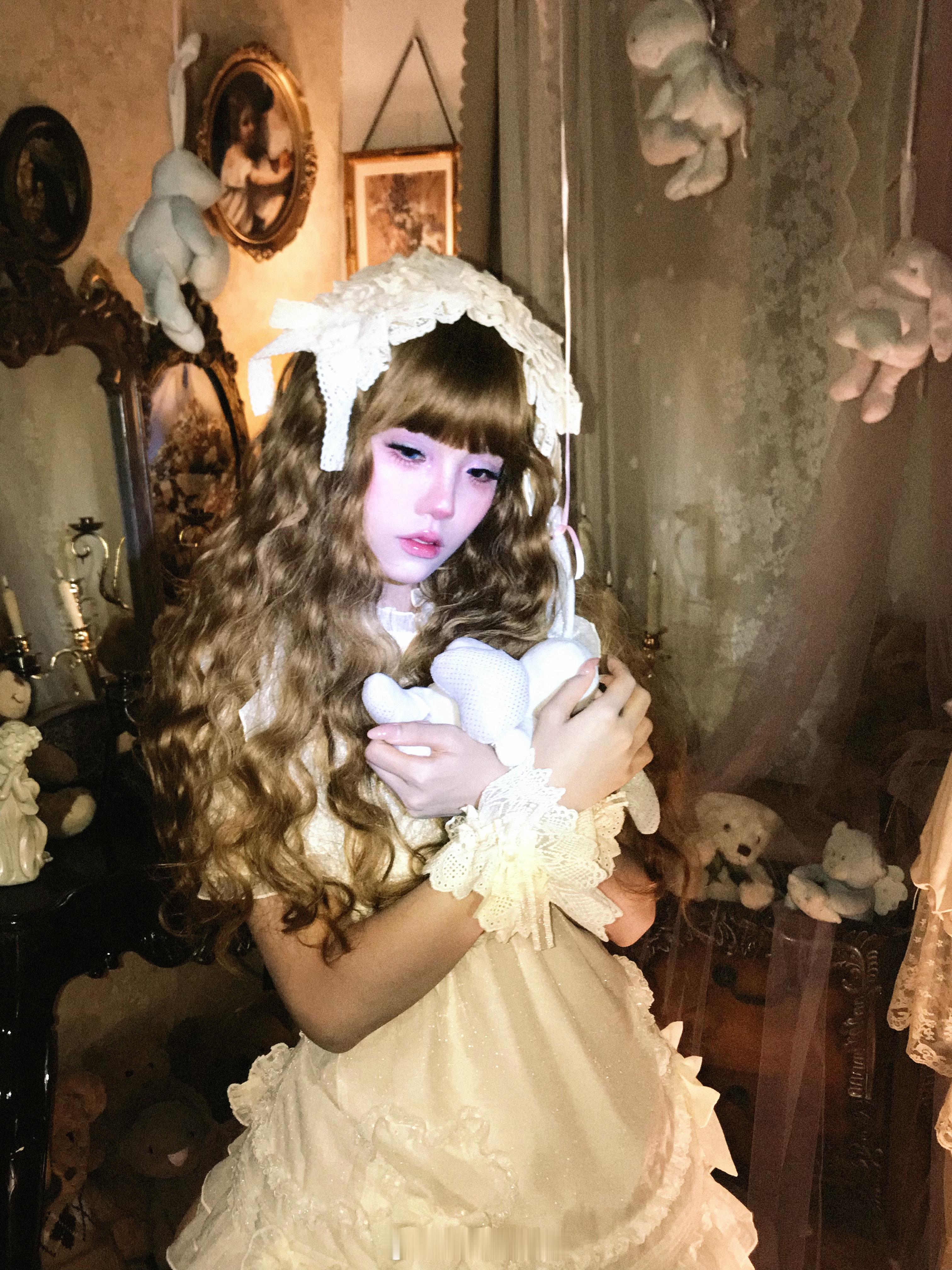 ୨ৎ.₊ ⊹古董兔子doll🐇. °⊹ 