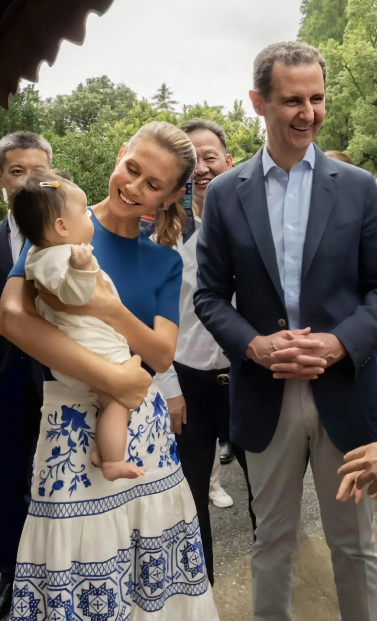 龙国一定会支持巴沙尔和叙利亚的！
因为叙利亚是龙国一带一路的必经之路！如果巴沙尔