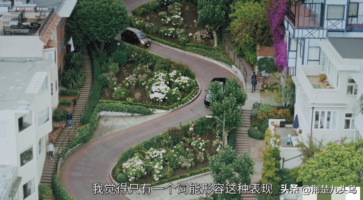 首款出征的车型就是领克07GT，泥泞、碎石、陡坡直接上，一台旅行车做到这个程度，