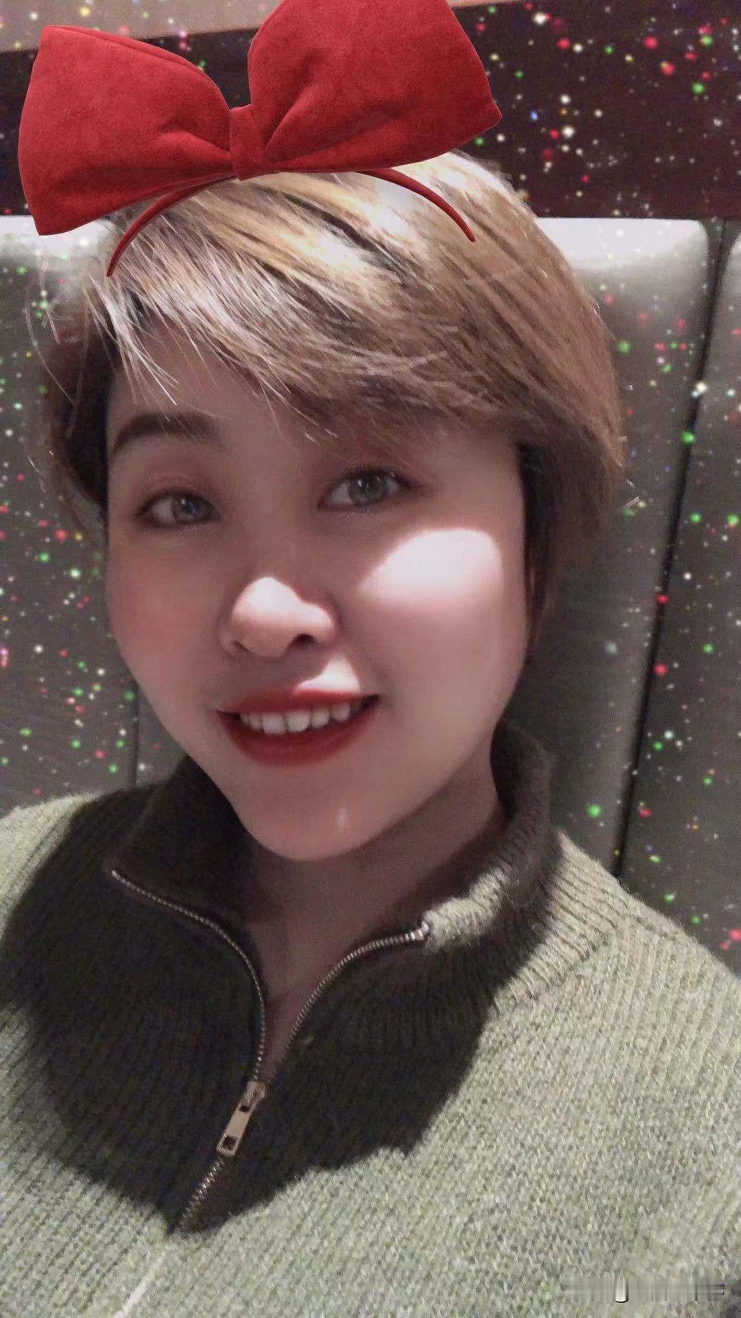 作为90年出生的我，明天就30岁了，最后在卖把萌，今晚三点去拍空心挂面，但是还要