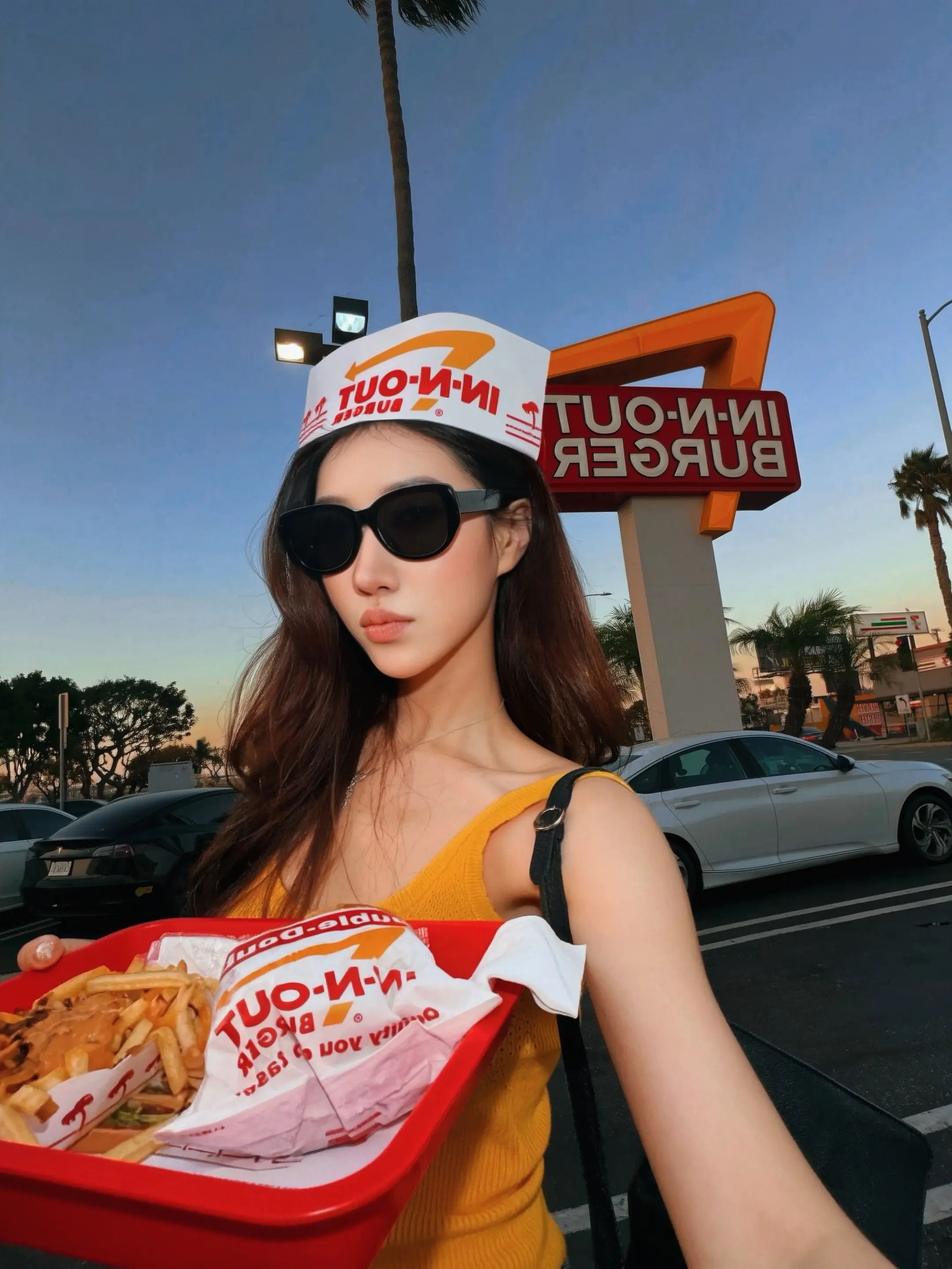 落地LA的第一站当然是来In-n-out啦！🌴来点加州土特产🍔