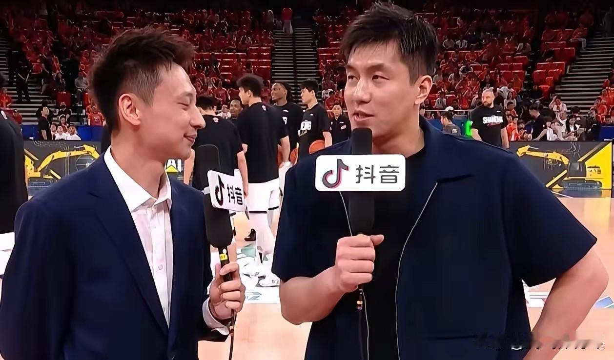 郭艾伦当解说嘉宾就是个“笑话”！

大家都知道，一般比赛郭艾伦基本上不会出现解说