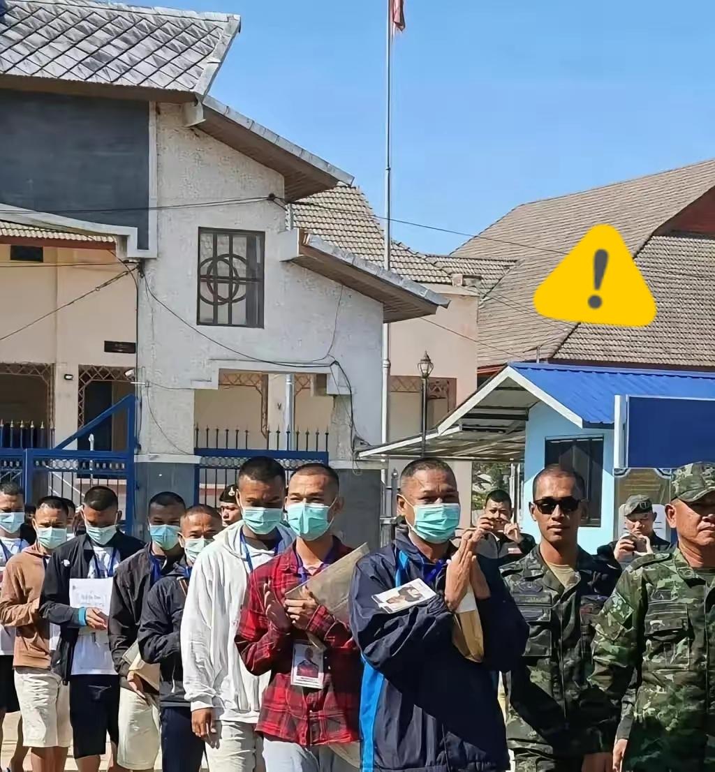 新年最刚表态！柬埔寨硬挺中国，这哪是赌国运，是看透本质的清醒！
 
2026开年