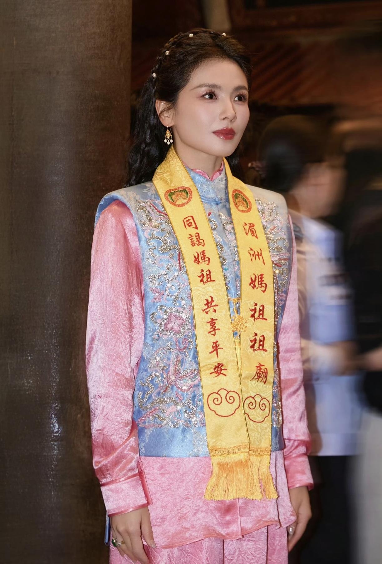 娱乐圈最难立的人设，愣是让他们做成了

1️⃣刘涛-妈祖
演《妈祖》时开机必晴天
