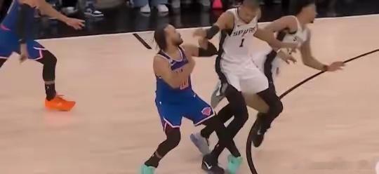 恶意犯规？skip：联盟不会让文班禁赛的！今日NBA总决赛，第三节布伦森投进三分