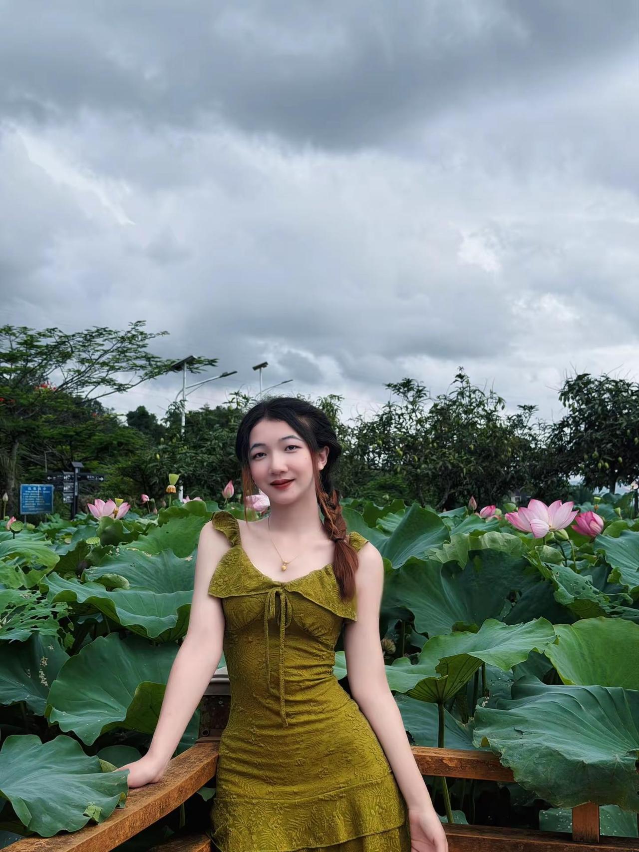 အင်္ကျီကြိုက်ရင် S/M အသင့်ကျန်သေးတယ်နော်
