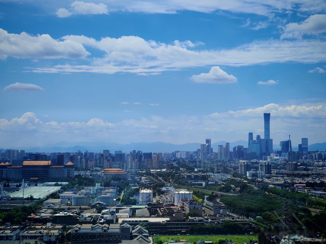孩子高考后没有去打工，而是让她跟同学出去旅游了，三年高中学习生活真的是太难了，特