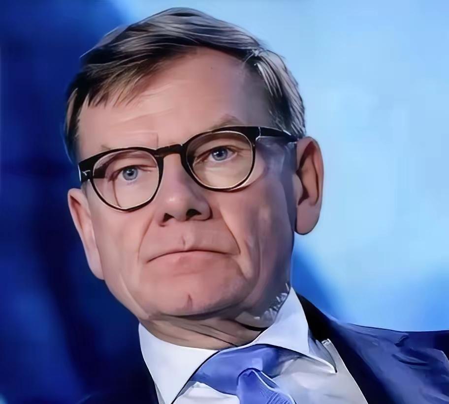 就在刚刚。
​​德国外长突然宣布了“中方无权干涉德国将稀土用在什么地方”的说法。