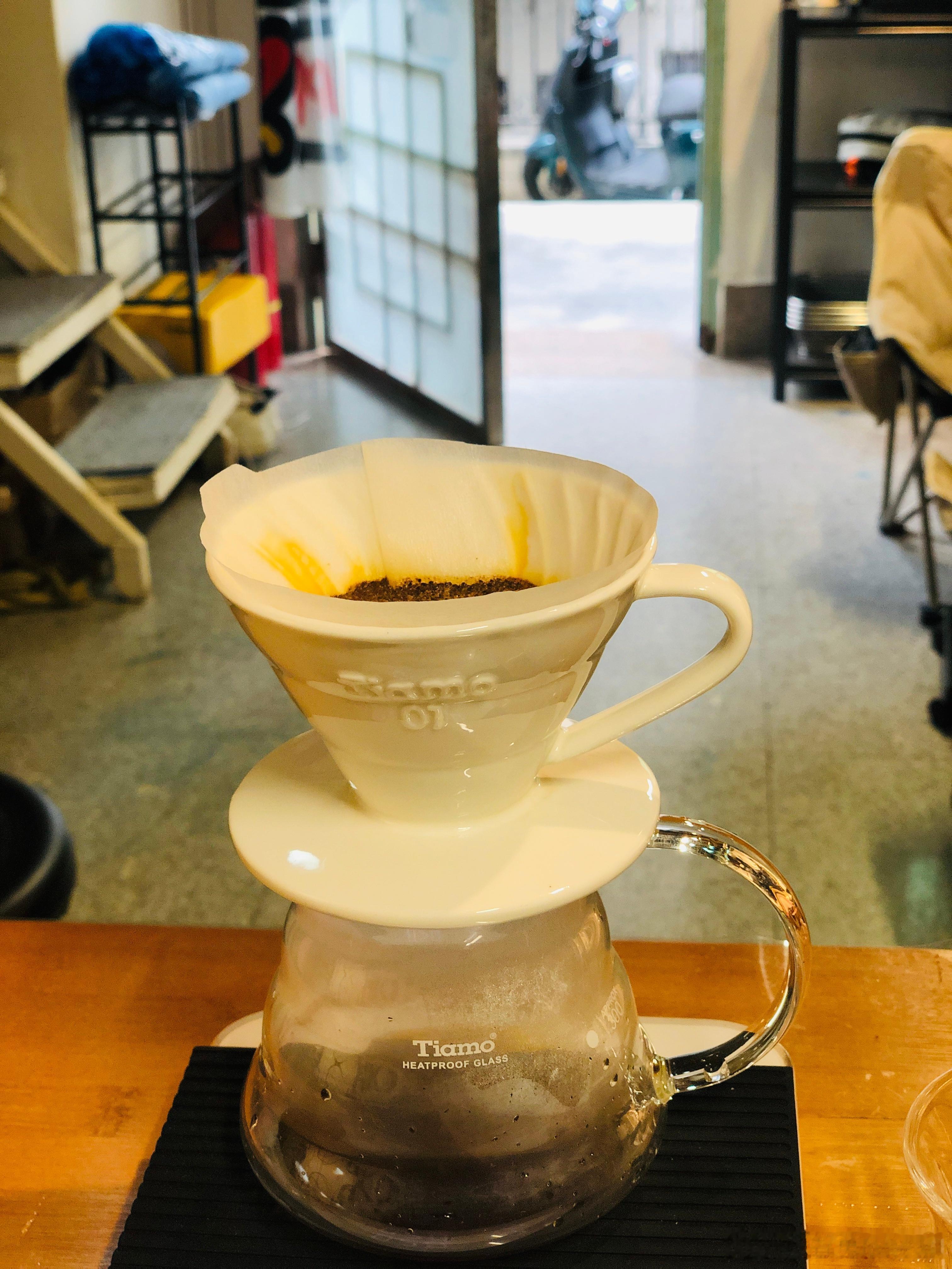 困～🥱，今天第一杯～哥伦比亚美景庄园瑰夏双重发酵60小时水洗！☕️🫘☁️💪