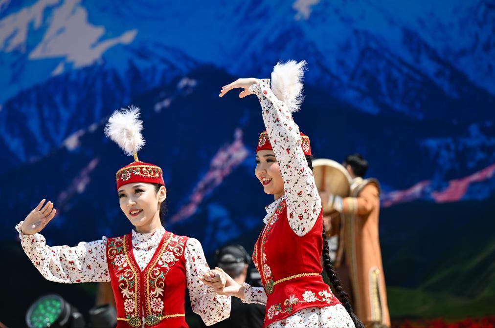 免签！中国最神秘的邻国：35元大巴直达，美女如云，遍地美景。
 
曾几何时，出国