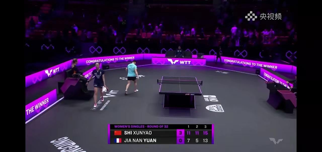 石洵瑶3:0战胜袁嘉楠，让我们看到了下半区阻击张本美和成功的希望！
前两局石洵瑶