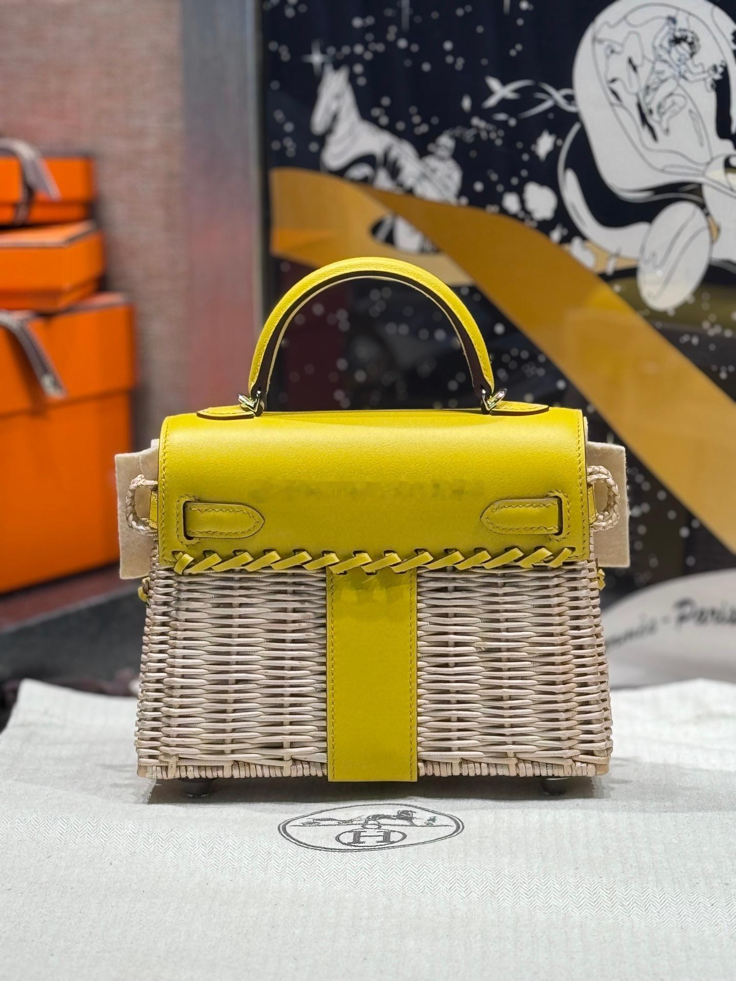 Kelly Picnic Mini 9O Jaune De Naples 那不勒