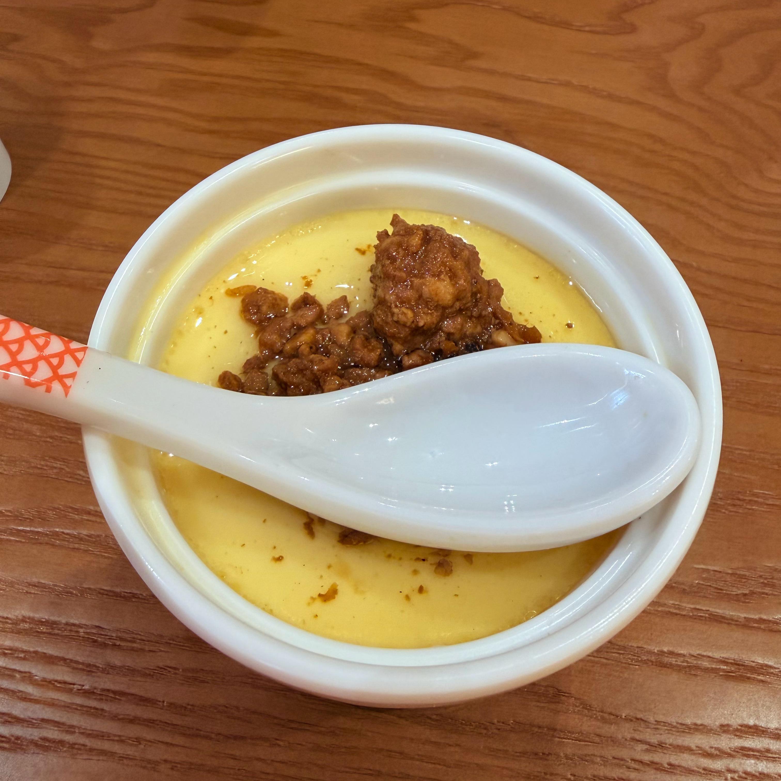 晚上随便吃点肉丸汤 酸菜鱼 蒸鸡蛋两个人都吃完啦酸菜鱼还不错 ​​​