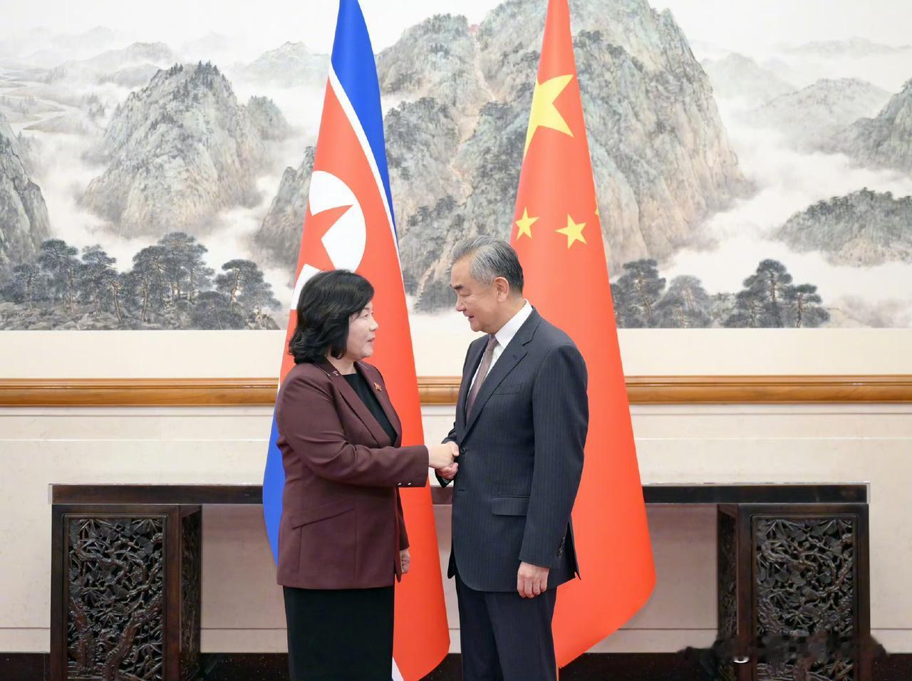 朝鲜重视中国的程度不言而喻啊！在联合国召开第80届大会期间，朝鲜方面仅派副外相金