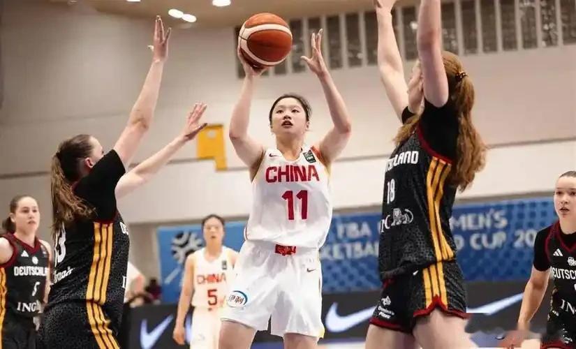 李沅珊孙含昀居功至伟
北京时间7月12日晩，U17女篮世界杯小组赛第二轮，中国V