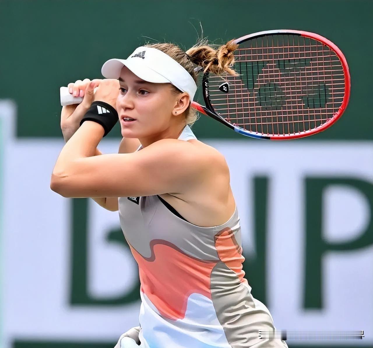 斯拉夫裔10大网球女星，谁最强？

1、玛蒂娜.纳夫拉蒂诺娃，捷克裔美国人，18