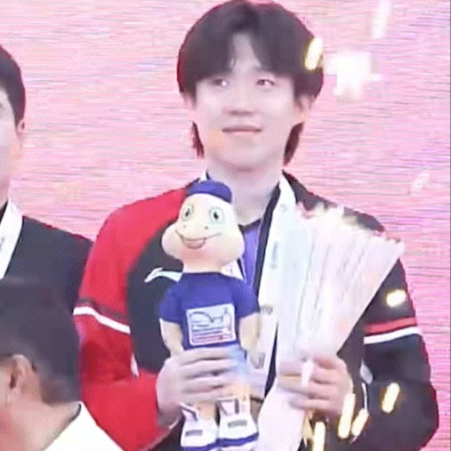 王楚钦全运会男单1号种子楚钦一切顺利[来抱抱] ​​​