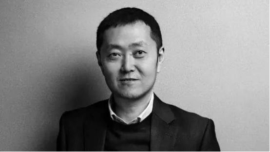 2021年，中国千亿富豪左晖因肺癌去世，可奇怪的是，他确诊后，第一时间就花大价钱