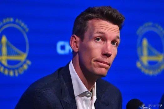 据杰克·费舍尔报道，金州勇士队预计将在今年休赛期对勒布朗·詹姆斯、科怀·伦纳德以