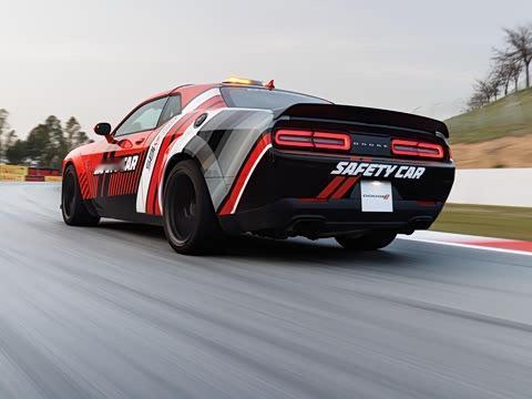 有些车，一出场就自带剧情光环。它们不只是角色的代步工具，更承载着故事的转折、人物