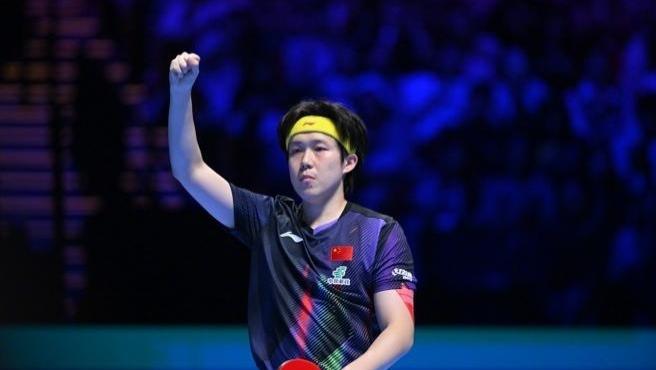 2026澳门世界杯男单1/4决赛，王楚钦与达科激战正酣。开局王楚钦1-3落后，陷