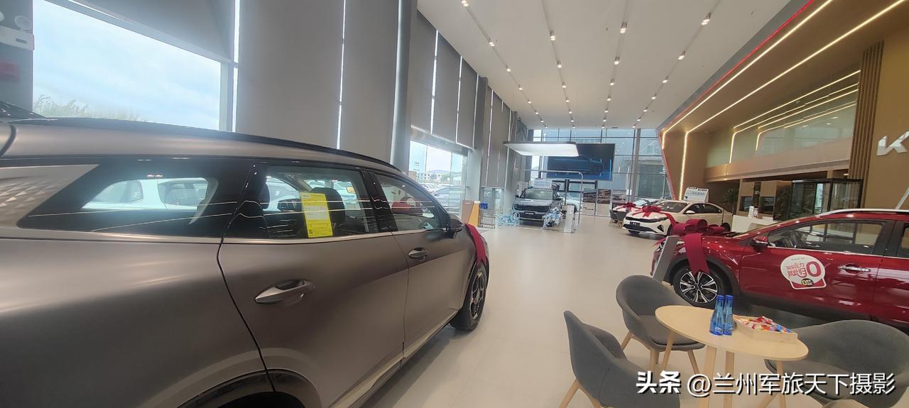 三十载拓境而来
——新狮铂拓界，全球都市SUV开拓者
 
三十载沉淀，800万全