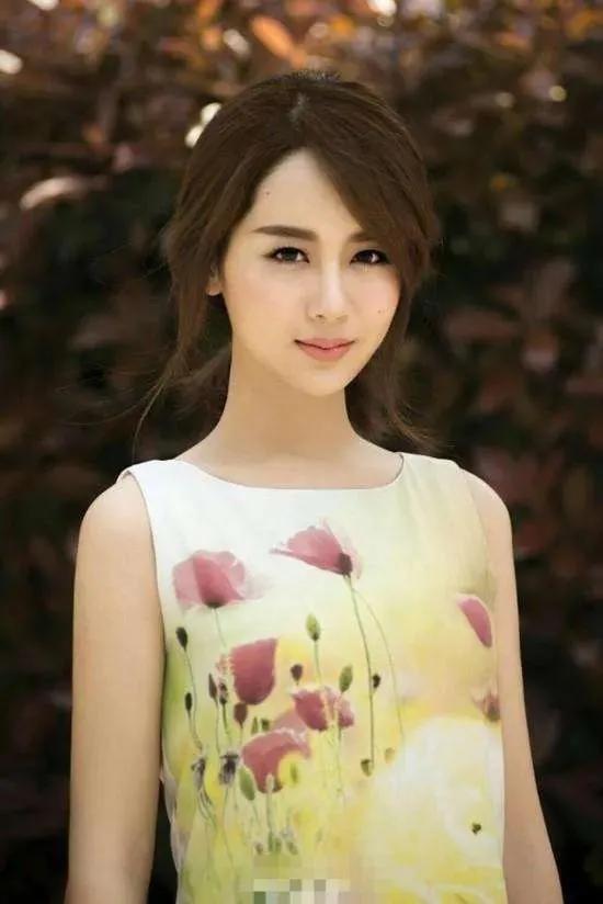 #你喜欢杨紫哪部剧#  我可以告诉你关于杨紫出演的一些电视剧和电影，例如《沉香如