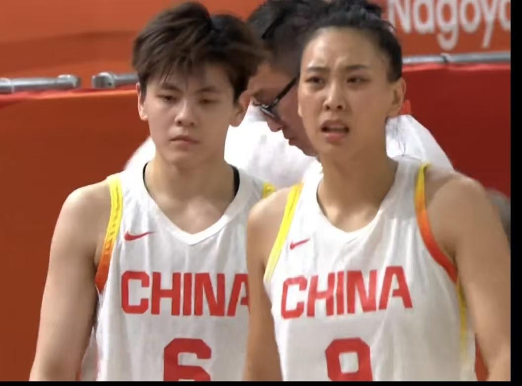 李梦和唐子婷谁更强？
 李梦与唐子婷都是中国女篮的锋线球员，二人风格、定位不同，