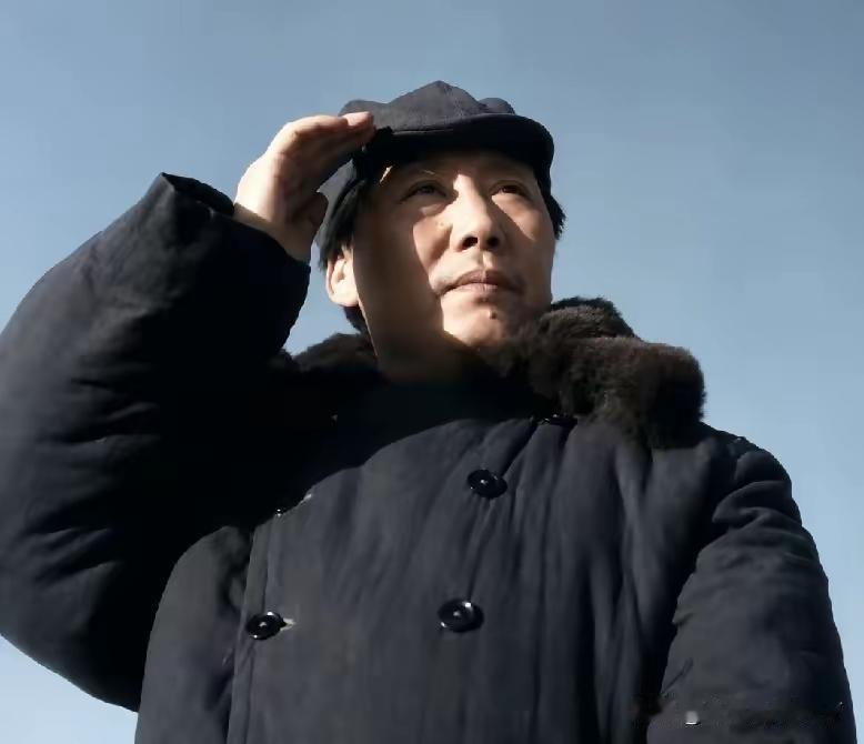 倾尽一生为国为民，他撑起整个中华民族的未来
 
如今我们安稳度日、底气十足，很多