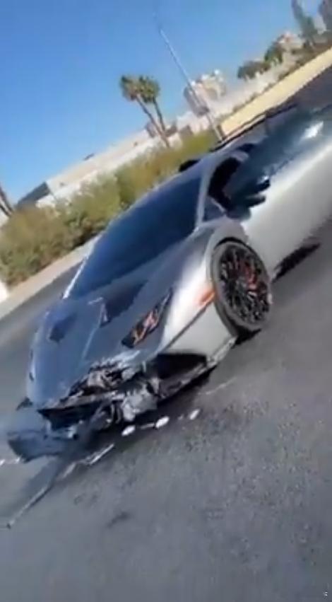 范·迪塞尔因车祸身亡？？？看这车撞得不算严重，已经有人辟谣了，造谣成本也太低了…