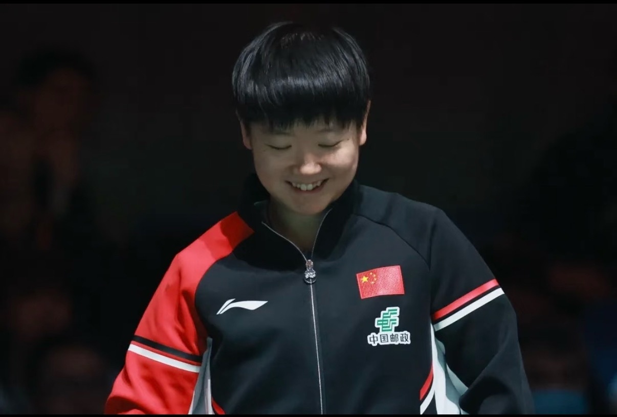 12月4日成都混团世界杯，孙颖莎因一日双赛轮休攒体力，王曼昱、王楚钦挑大梁，韩国