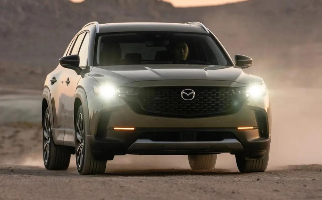 建议买马自达CX-50的20个原因。

1，尺寸大，长宽高4875*1920*1