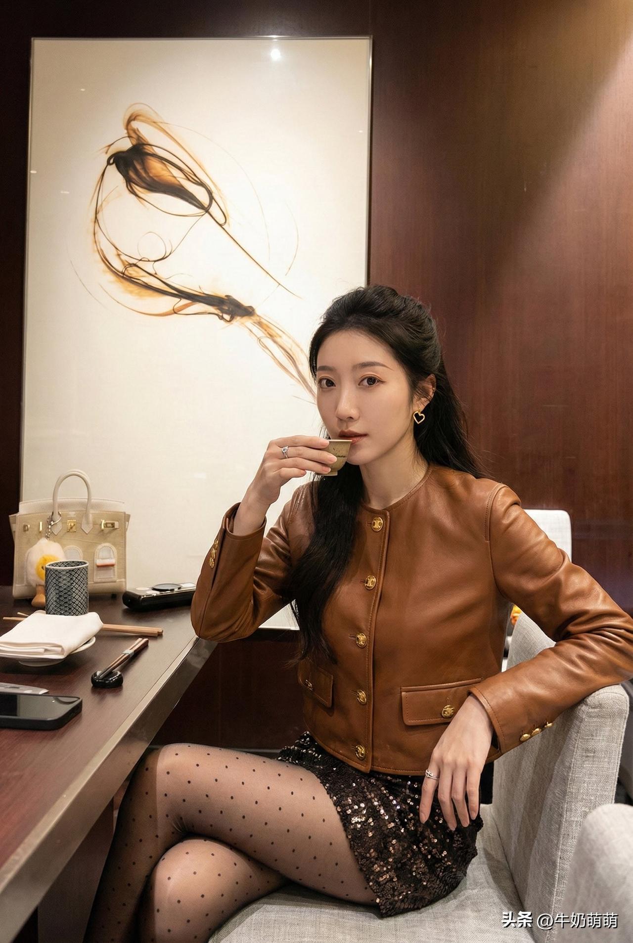女生如何穿搭看起来时尚更有品味呢