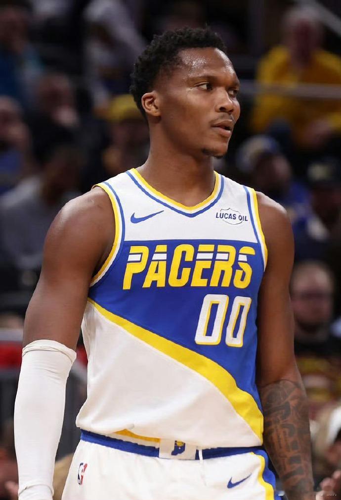 就当大家都在幻想快船要重新北上的时候，航母突然调头了，这一波真的让大家猝不及防，