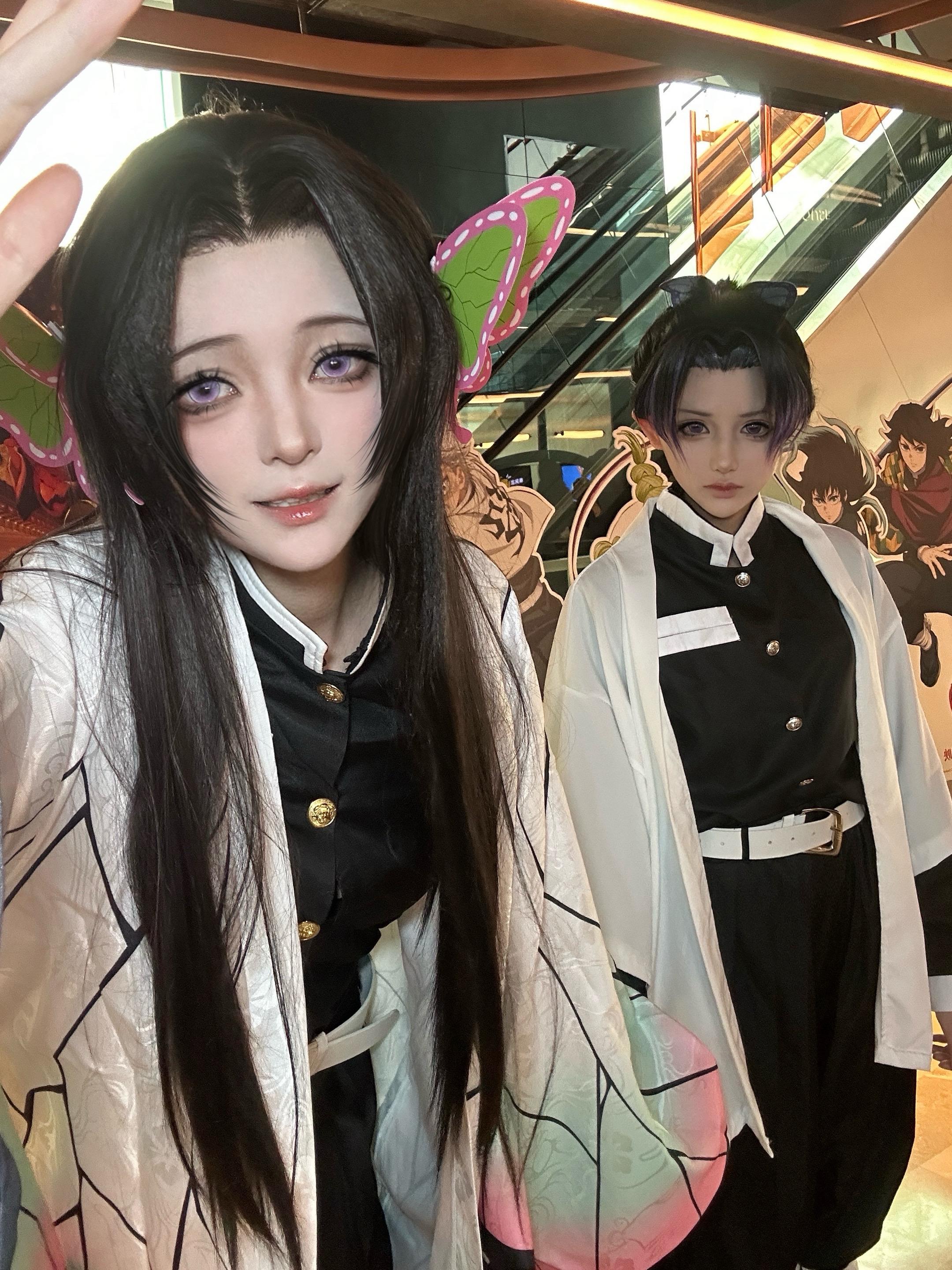 和冷脸小忍去看无限城首映了🥰荧幕上的小忍真的很帅气喔