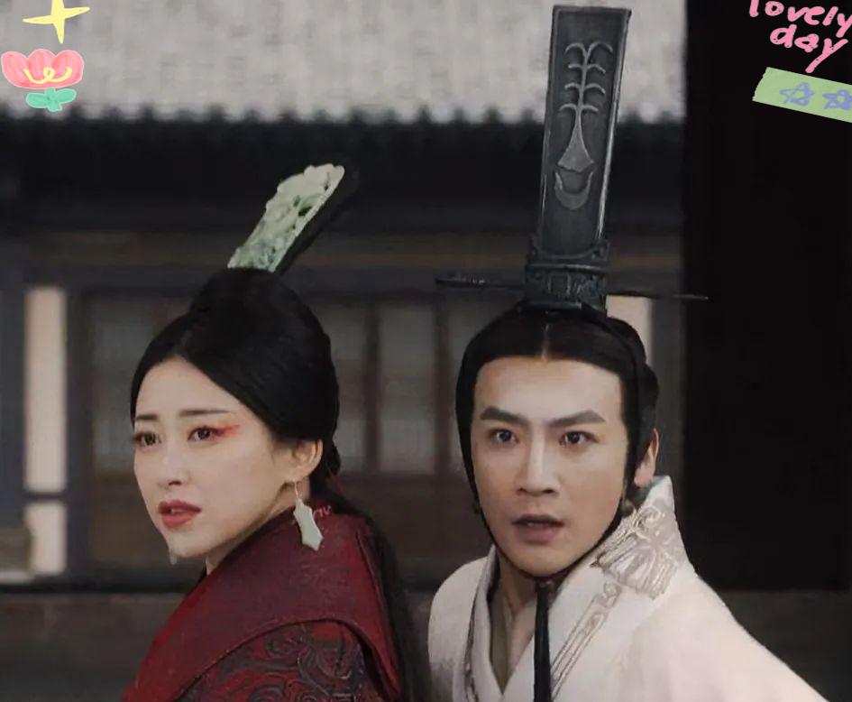 公元前238年，咸阳刑场，嫪毐被绑在木桩上，六匹马已经套好绳索。赵姬跪在不远处，